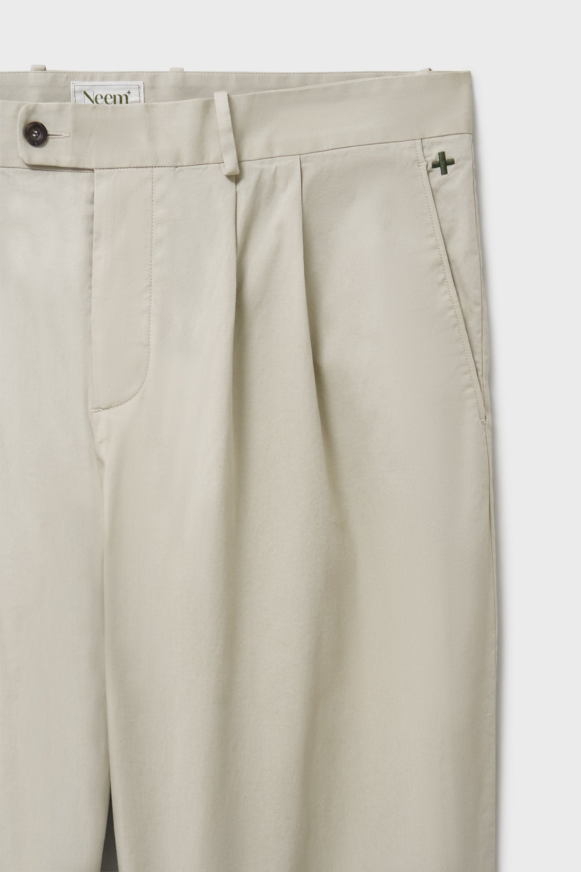 Pantalon plissé léger en sergé coloris pierre