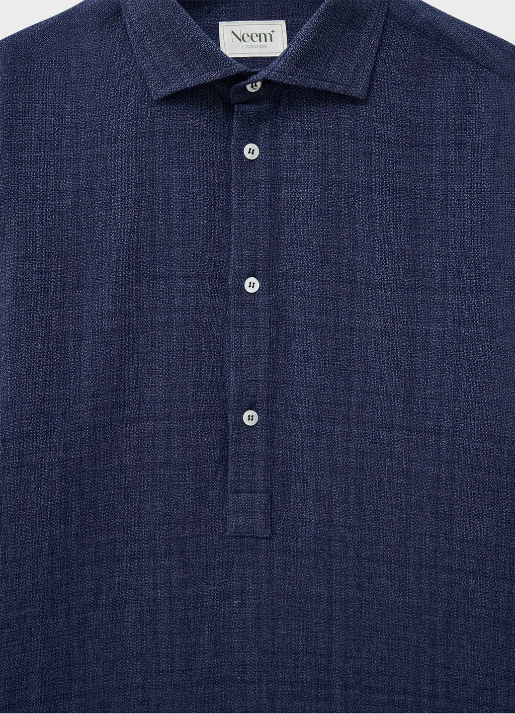 Chemise popover découpée bleu marine en sergé recyclé