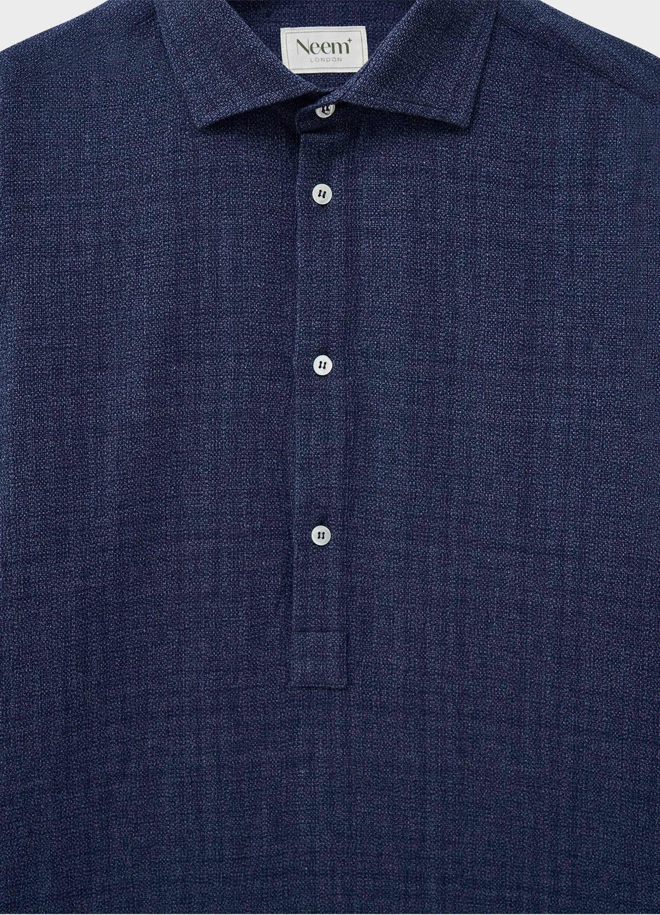 Chemise popover découpée bleu marine en sergé recyclé