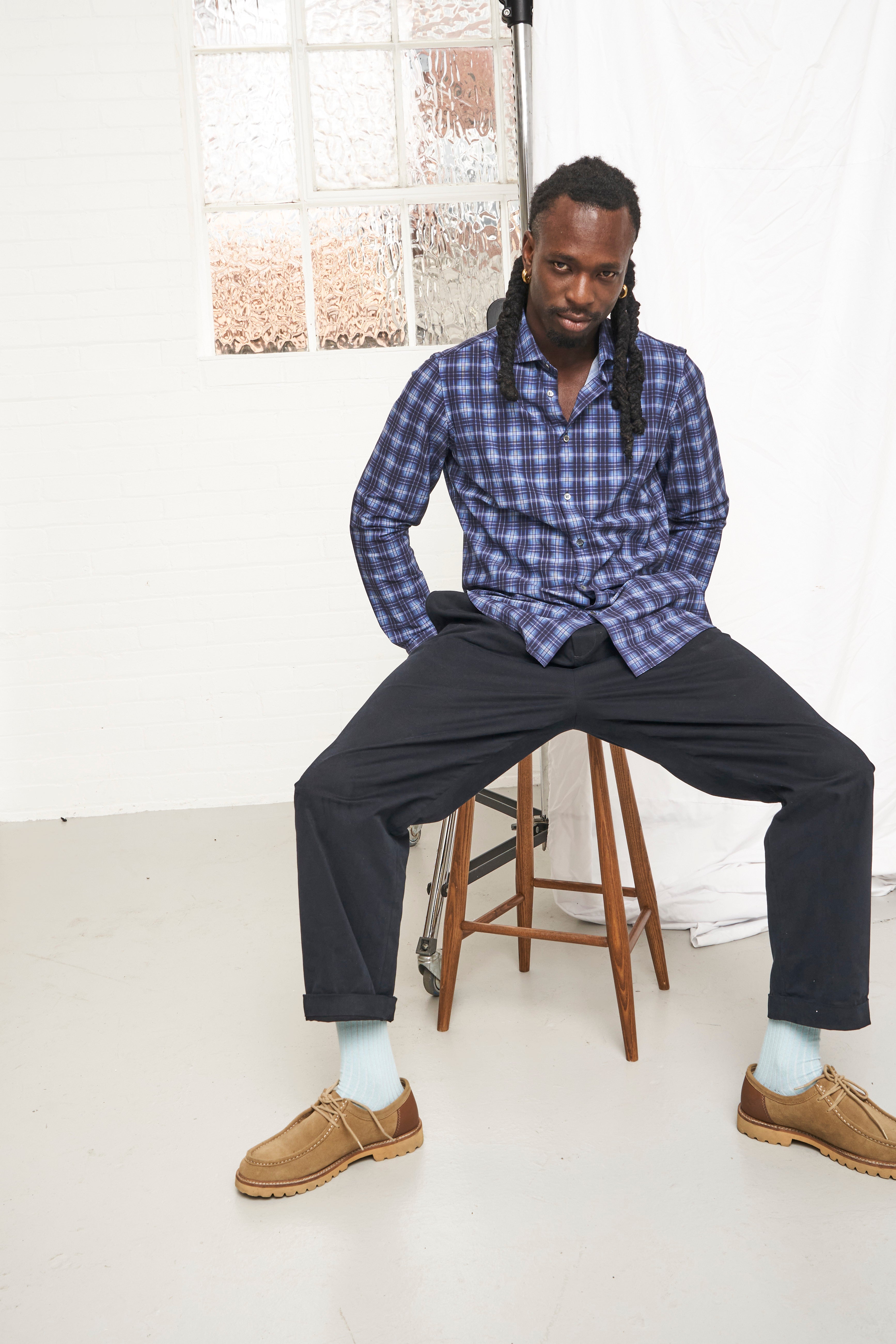 Chemise confort en Cernobbio bleu recyclé avec pans coupés