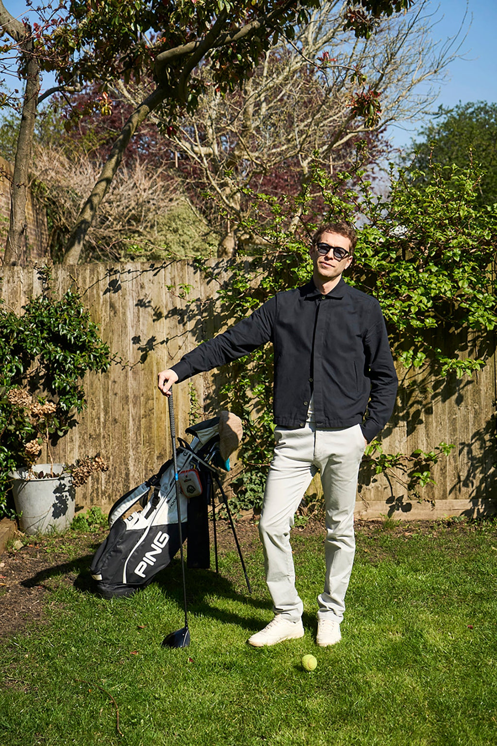 Blouson court noir en flanelle italienne recyclée