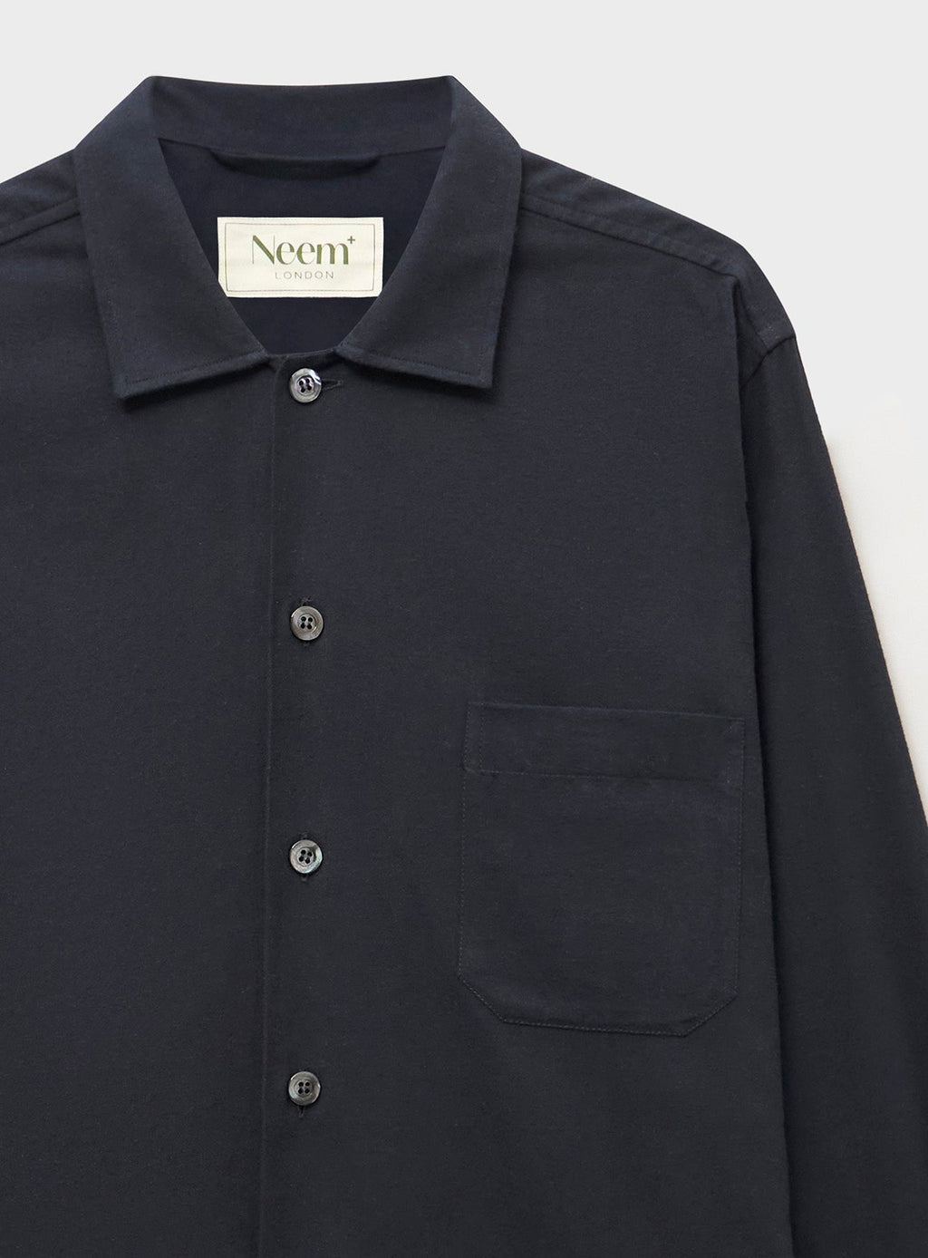 Surchemise noire en flanelle italienne recyclée