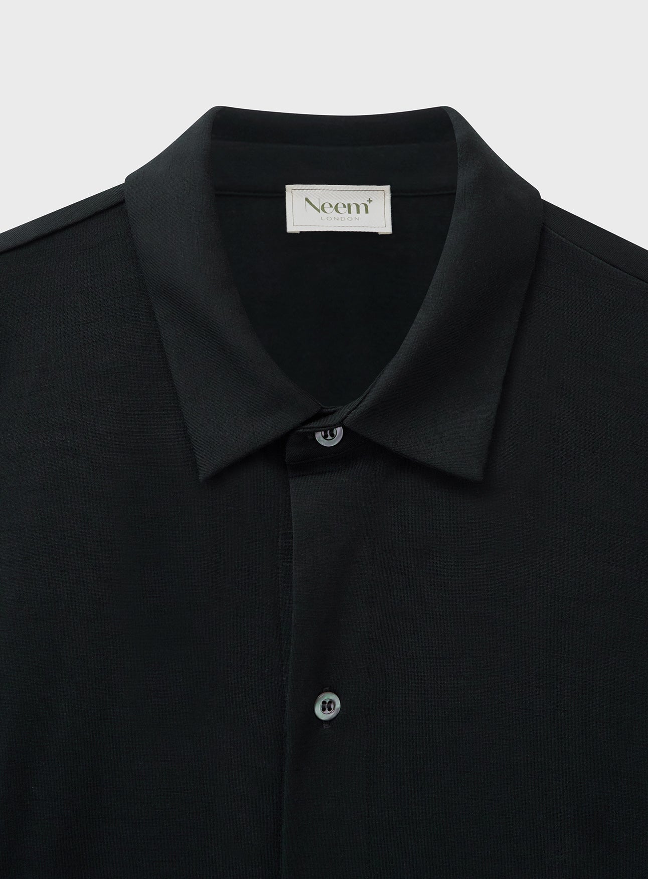 Surchemise noire en jersey Mérinos Super 120s