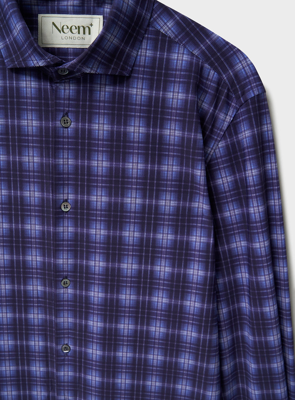 Chemise confort en Cernobbio bleu recyclé avec pans coupés