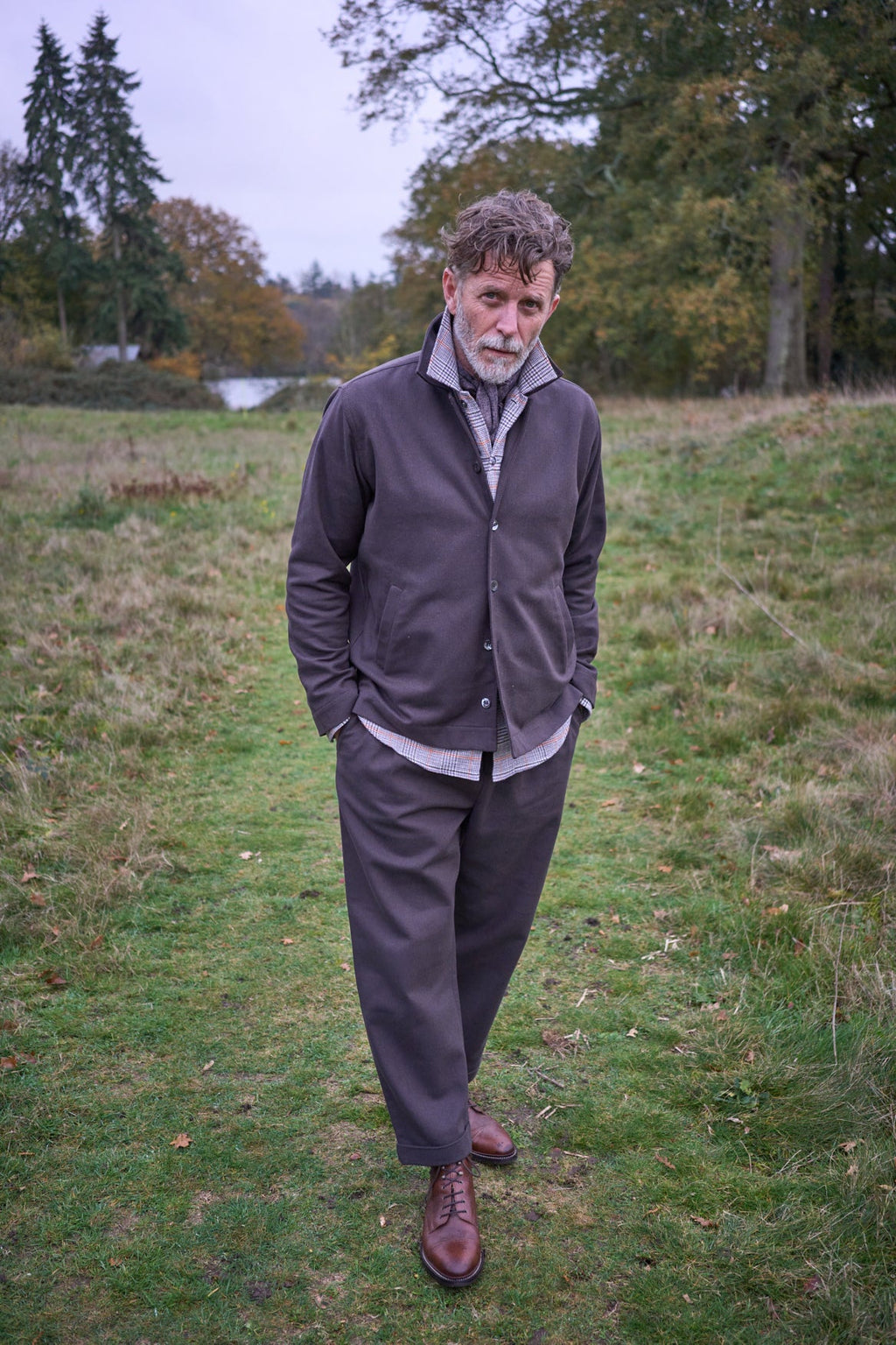 Costume homme en sergé recyclé chocolat