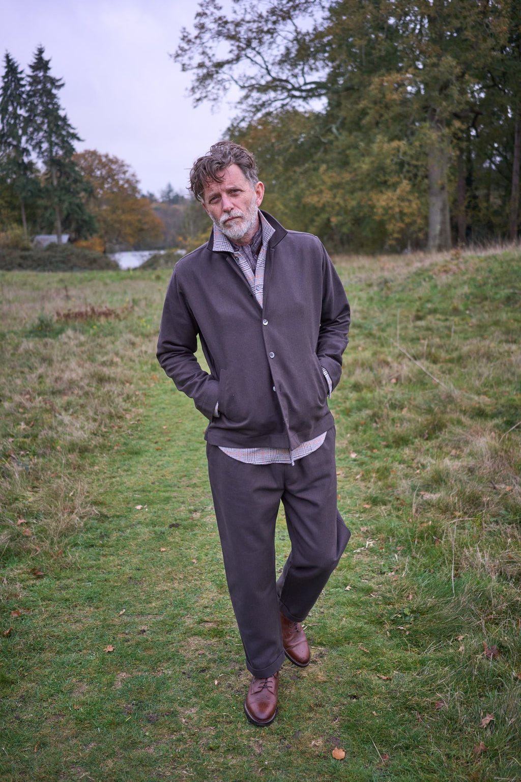Costume homme en sergé recyclé chocolat